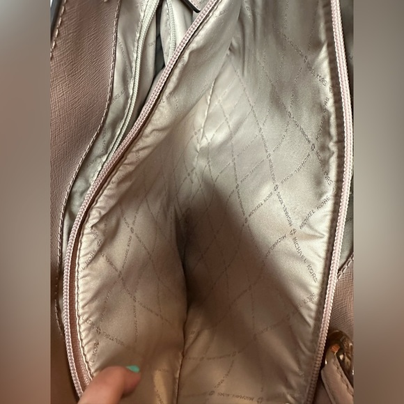 Michael Kors MK Saffiano Leather Tote in Dark Fawn Color RARE FIND! - Picture 10 of 15
